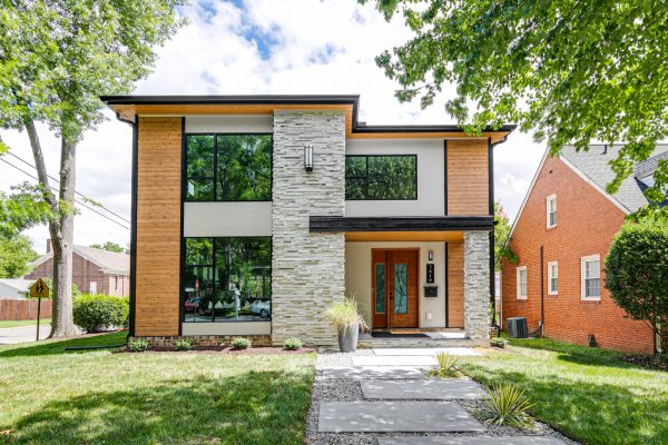 Stunning exterior of new contemporary home by Richmond Hill Design-Build