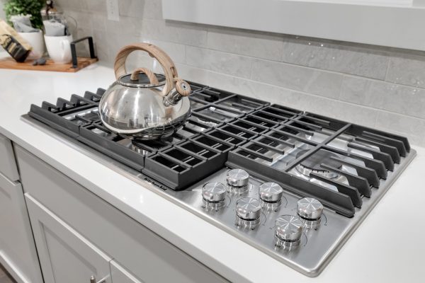 Cooktop in kitchen of new townhouse by Richmond Hill Design-Build