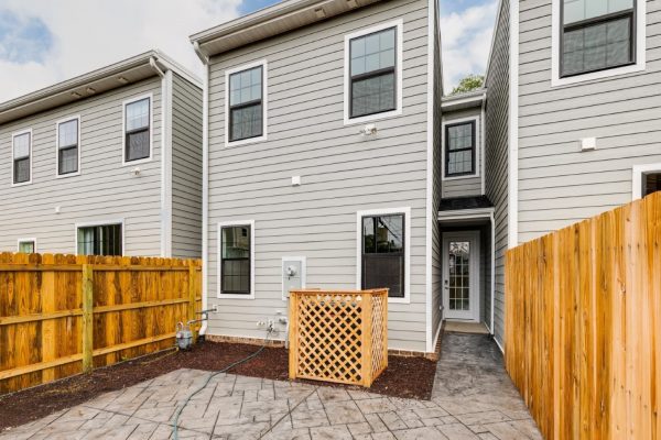 Rear exterior of townhouse by Richmond Hill Design-Build