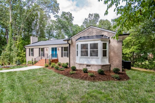 Beautifully renovated ranch home on Lake Cherokee by Richmond Hill Design-Build