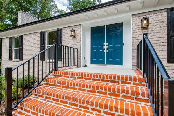 Front porch of beautifully renovated ranch home on Lake Cherokee by Richmond Hill Design-Build