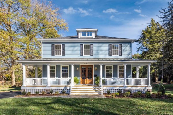 Front elevation of new home built by Richmond Hill Design-Build