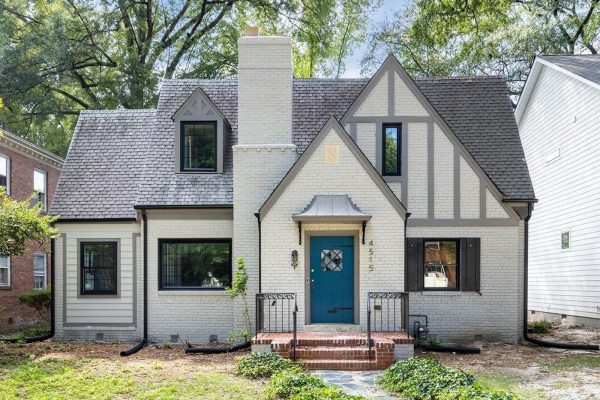 Stunning renovated Tudor style home by Richmond Hill Design-Build