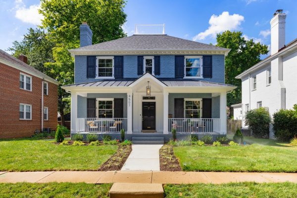 Stunning exterior of new home by Richmond Hill Design-Build