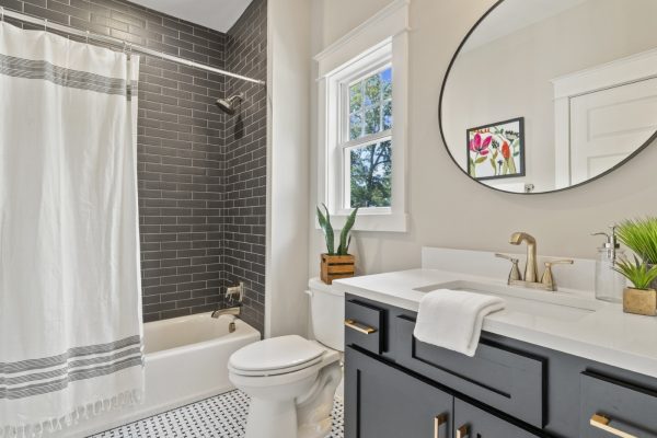 Secondary bath in new home by Richmond Hill Design-Build