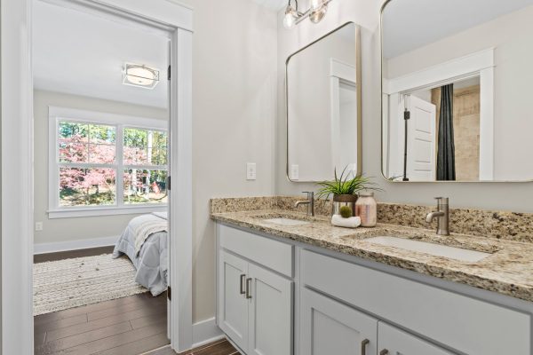 Secondary bathroom of new build by Richmond Hill Design-Build