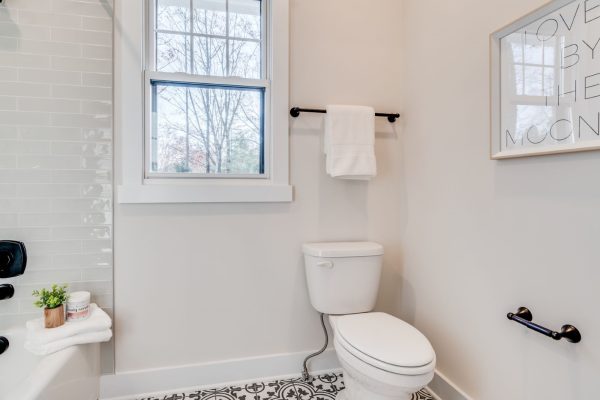 Secondary bathroom in new home built by Richmond Hill Design-Build