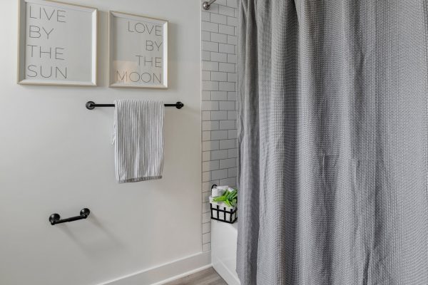 Secondary bathroom in new home built by Richmond Hill Design-Build