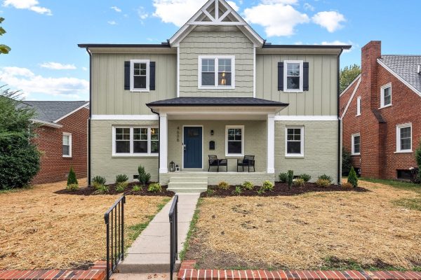 Stunning exterior of new home by Richmond Hill Design-Build