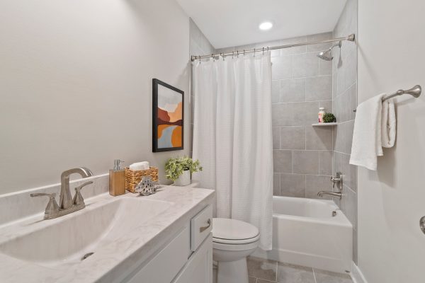 Secondary bath in whole house remodel by Richmond Hill Design-Build