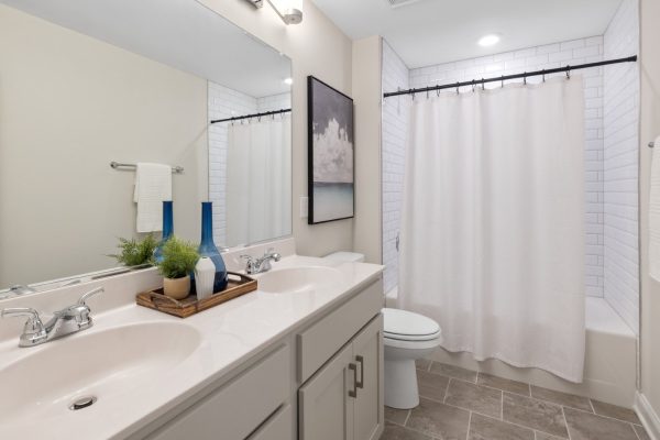 Secondary bathroom of stunning new build by Richmond Hill Design-Build