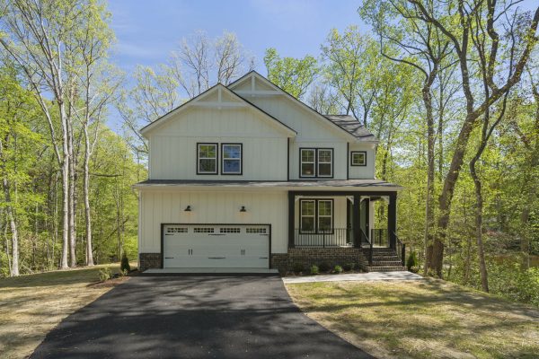 Front exterior of new home built by Richmond Hill Design-Build