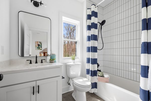 Secondary bathroom of new home built by Richmond Hill Design-Build
