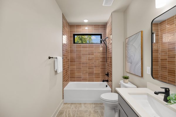 Secondary bathroom in stunning new home built by Richmond Hill Design-Build