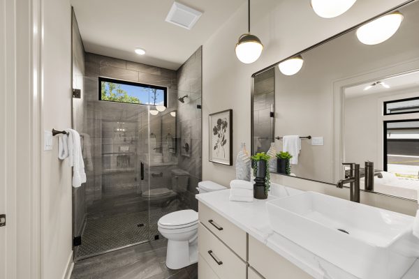 Secondary bathroom of stunning new home built by Richmond Hill Design-Build